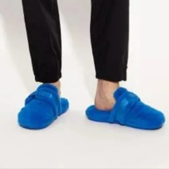 UGG - Picture 14 of 16